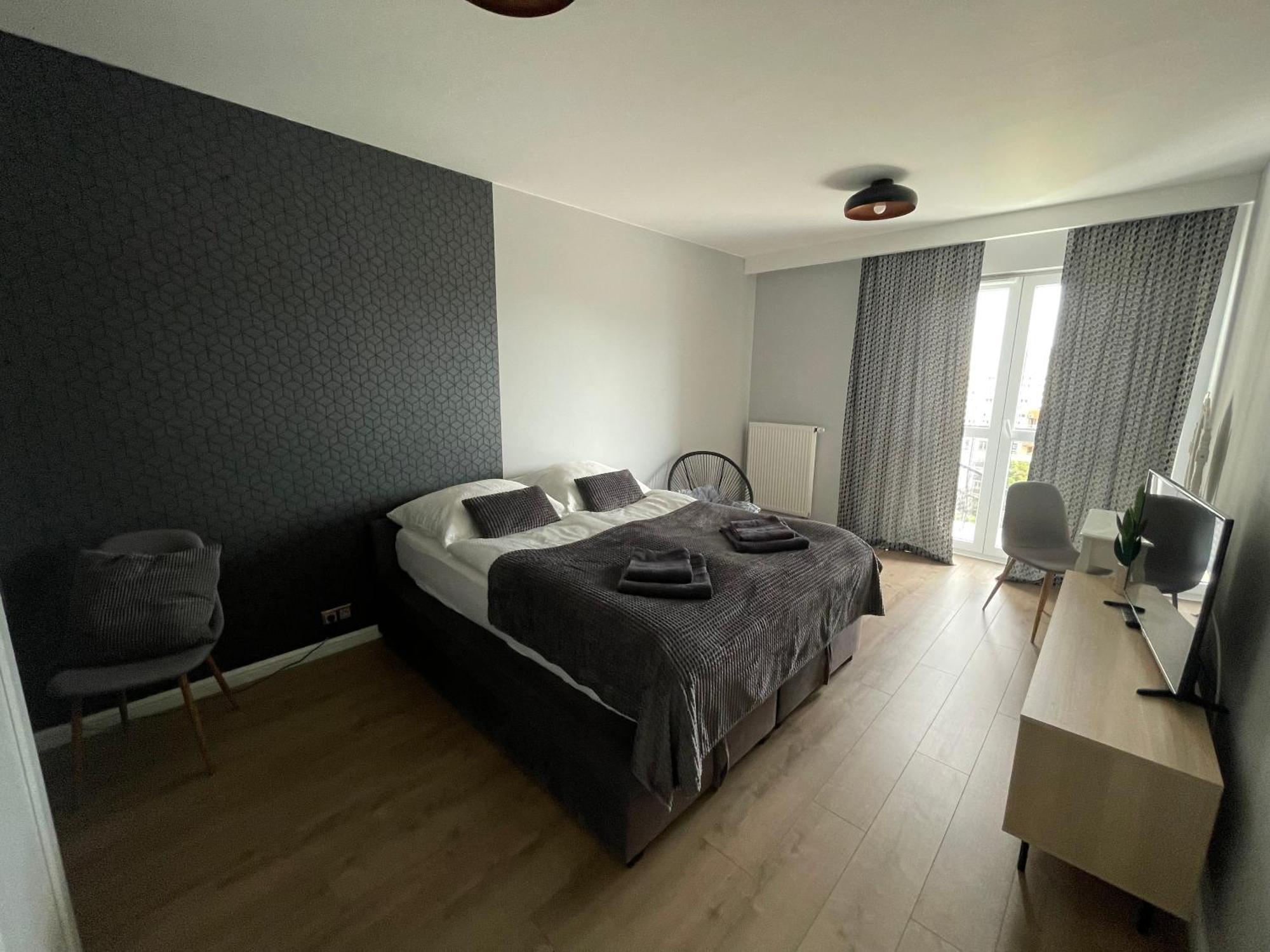 Noche Rondo Wiatraczna Apartament